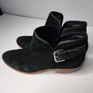 Sam Edelman Paula Chelsea Ankle Boot Women’s Size 6.5 Black Perforated Booties